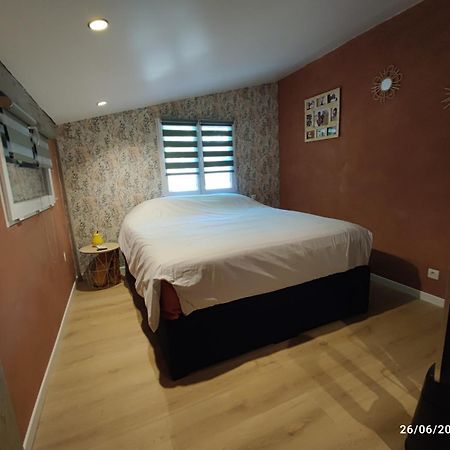 Chambre Au Coeur Du Luberon Bed & Breakfast Céreste Eksteriør bilde