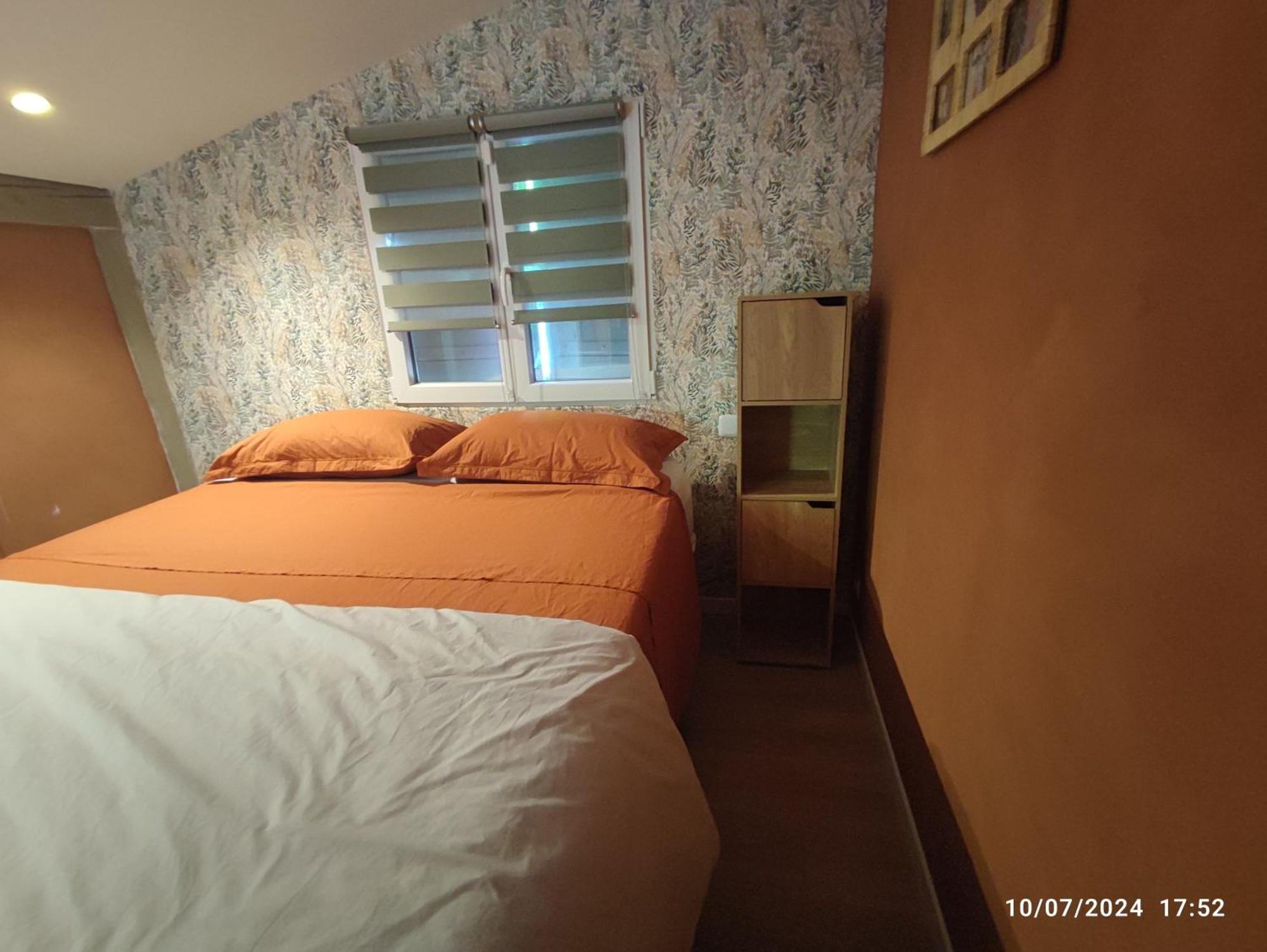 Chambre Au Coeur Du Luberon Bed & Breakfast Céreste Eksteriør bilde